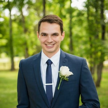 dustin-whitaker-headshot